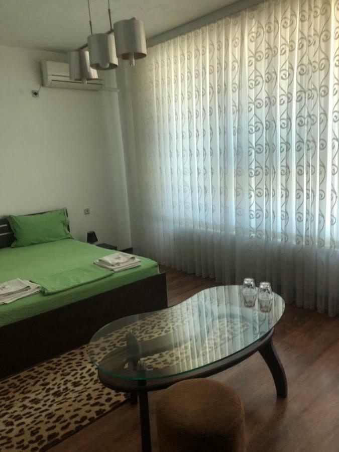 Hotel White House Kurdzhali Bagian luar foto